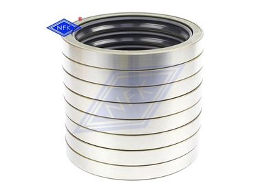 Vertical Shaft Rubber Oil Seal , Distributor Metal Cased Oil Seals For PC300-7